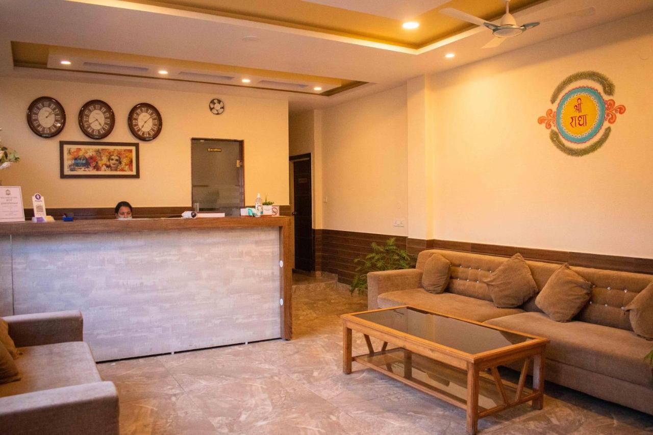 Mvt Guesthouse & Restaurant Rishīkesh Esterno foto
