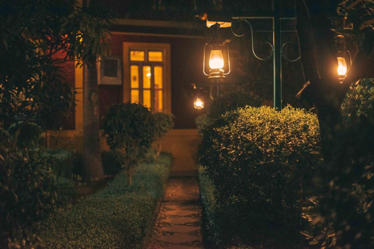 Mvt Guesthouse & Restaurant Rishīkesh Esterno foto