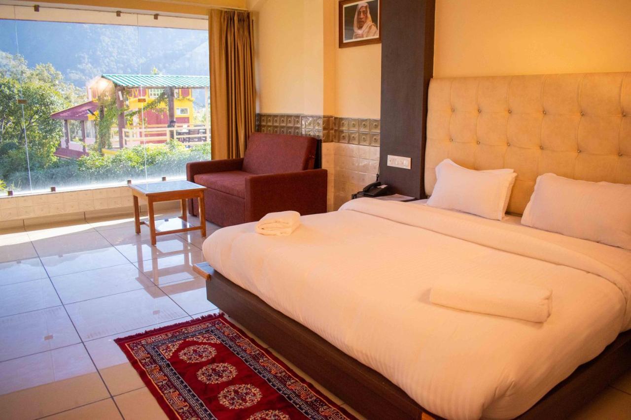 Mvt Guesthouse & Restaurant Rishīkesh Esterno foto