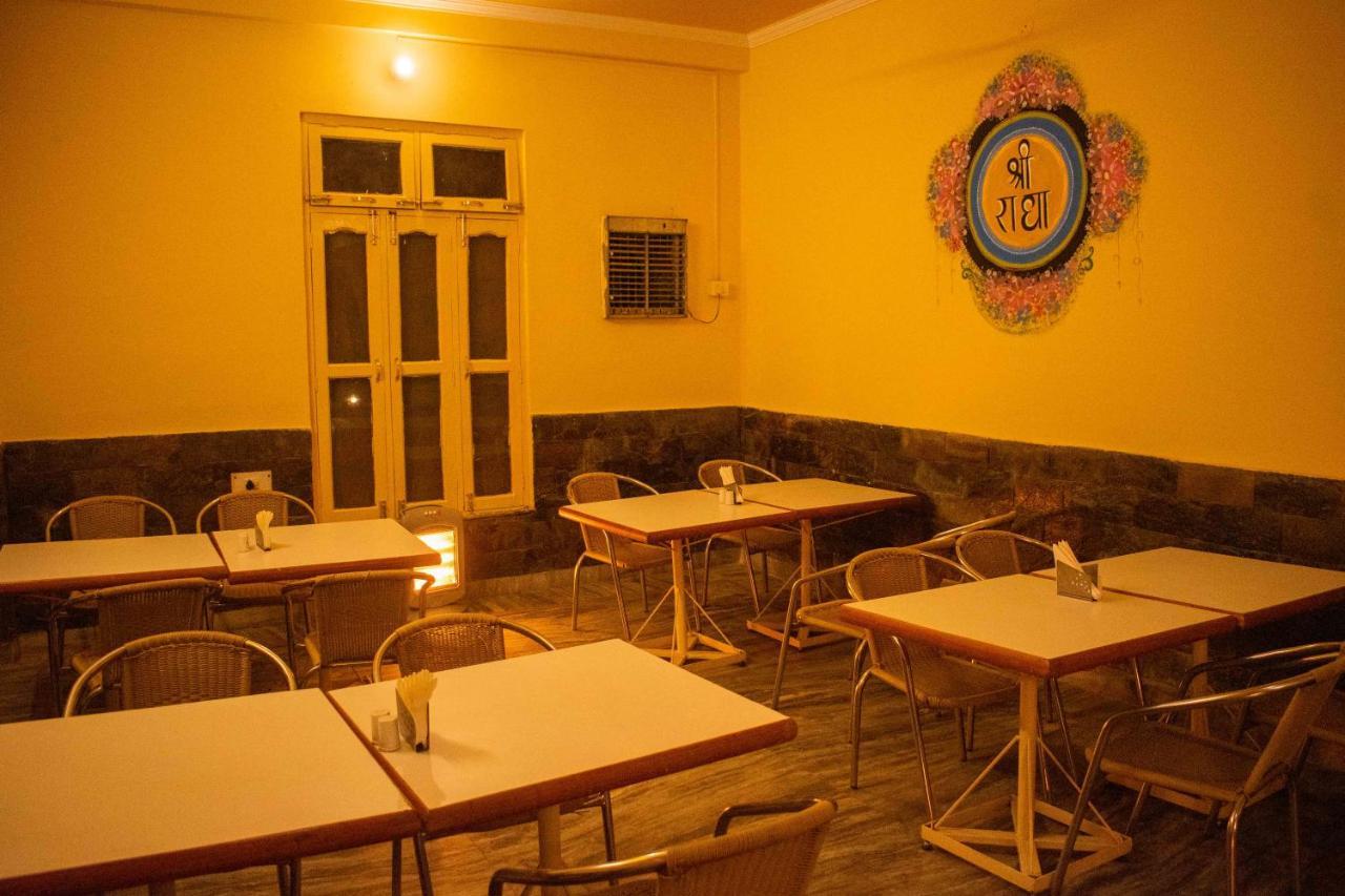 Mvt Guesthouse & Restaurant Rishīkesh Esterno foto